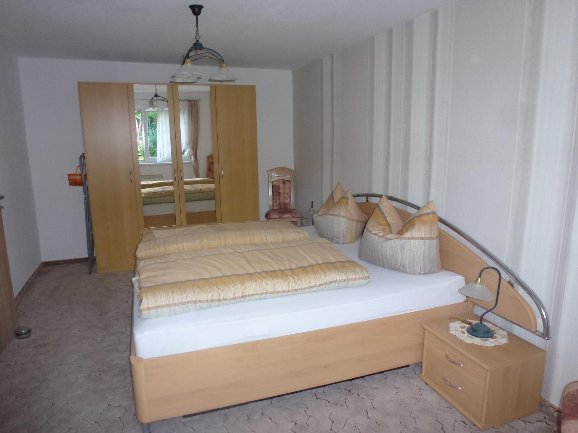 Ferienwohnung Bradatsch Catterfeld Экстерьер фото